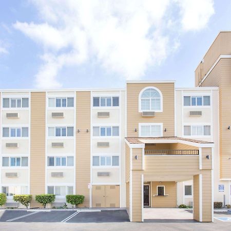 Super 8 By Wyndham National City Chula Vista Exterior foto